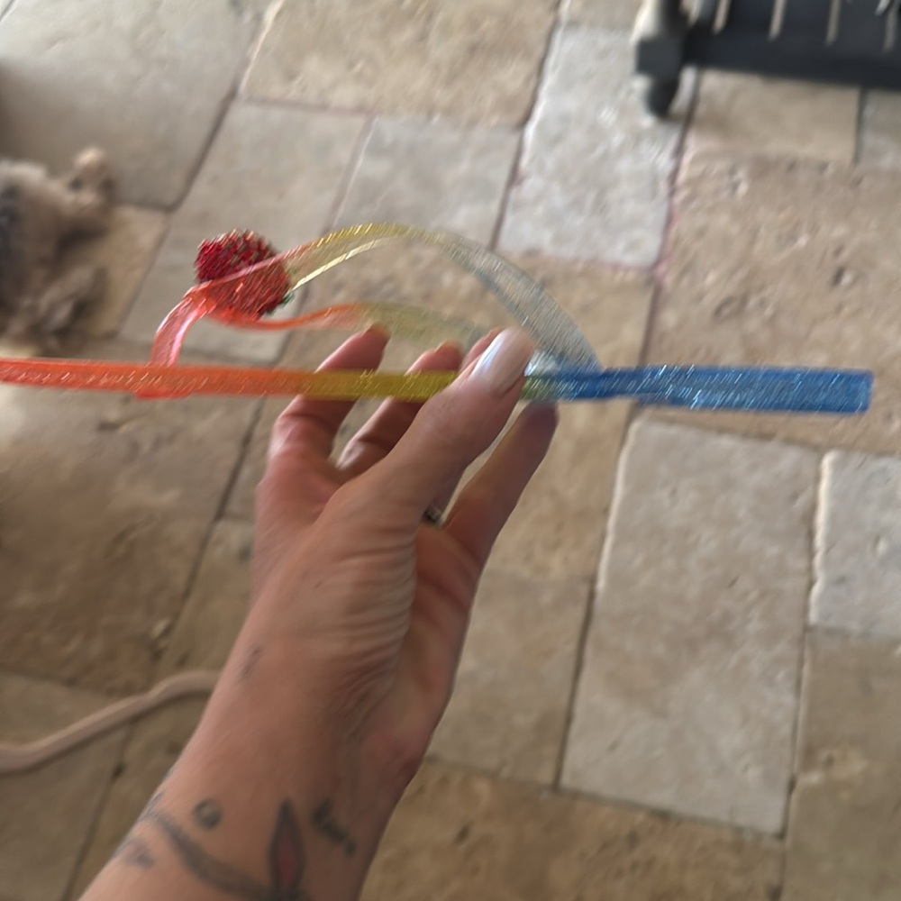 NIB BETSEY JOHNSON Women's Berry Novelty Jelly Flip Flop Sandals - Picture 3 of 7